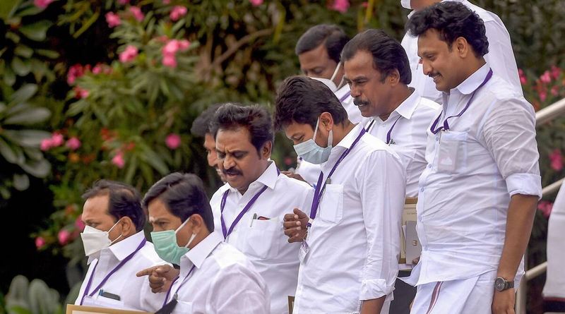 Tamil Nadu NEET Bill, Tamil Nadu NEET, exame NEET, NEET 2021, notícias NEET, Tamil Nadu NEET Bill explicado, vazamento de papel NEET, chave de resposta NEET, Indian Express