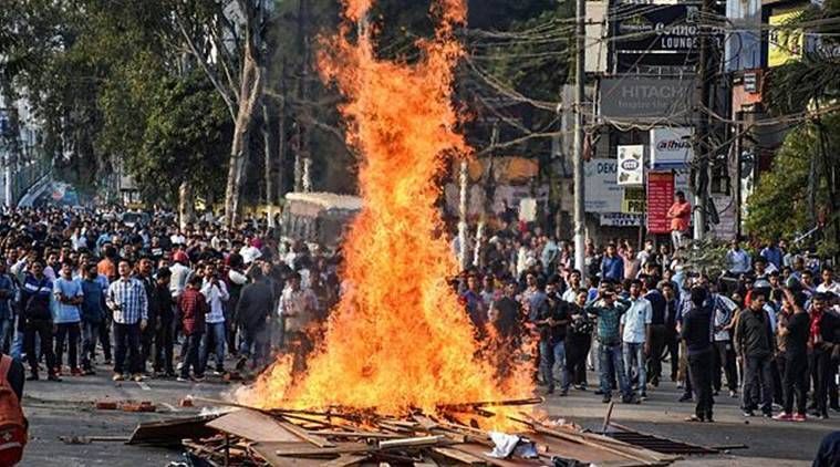 táxi, noticiário do táxi, protesto do táxi, protesto do táxi em Assam, noticiário do táxi, noticiário do táxi hoje, projeto de emenda da cidadania, projeto de emenda da cidadania de 2019, protesto do projeto de alteração da cidadania, protesto do projeto de alteração da cidadania hoje, projeto de alteração da cidadania 2019 Índia, projeto de emenda da cidadania notícias ao vivo, notícias de táxi, últimas notícias de táxi, notícias de proibição de internet de assam, assam, notícias de assam, últimas notícias de assam, notícias de hoje de assam, notícias de meghalaya, protestos de meghalaya, protestos de táxi de meghalaya