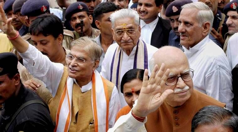 Caso de demolição de Babri Masjid: todos os acusados, incluindo Advani, Joshi absolvido
