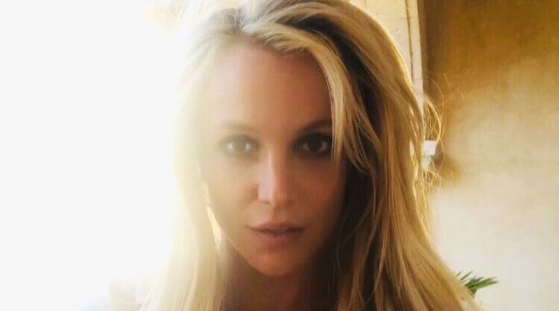 Britney Spears compartilha seu livro favorito enquanto crescia