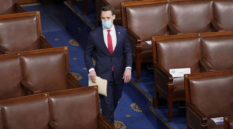 O senador Josh Hawley tem uma nova editora para o livro ‘Big Tech’