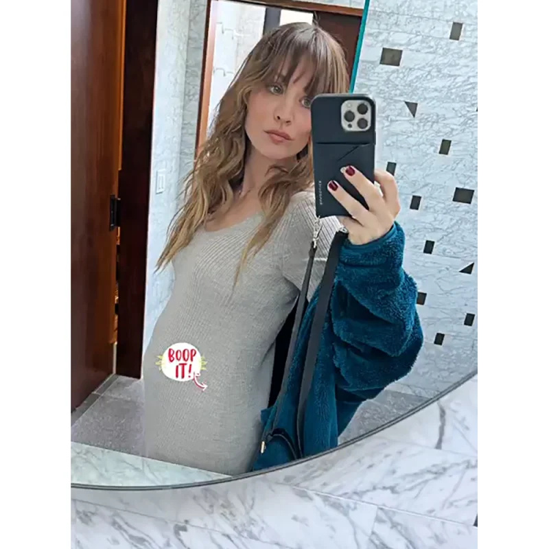   Ela está crescendo! Veja o álbum Baby Bump da grávida Kaley Cuoco antes do primeiro filho