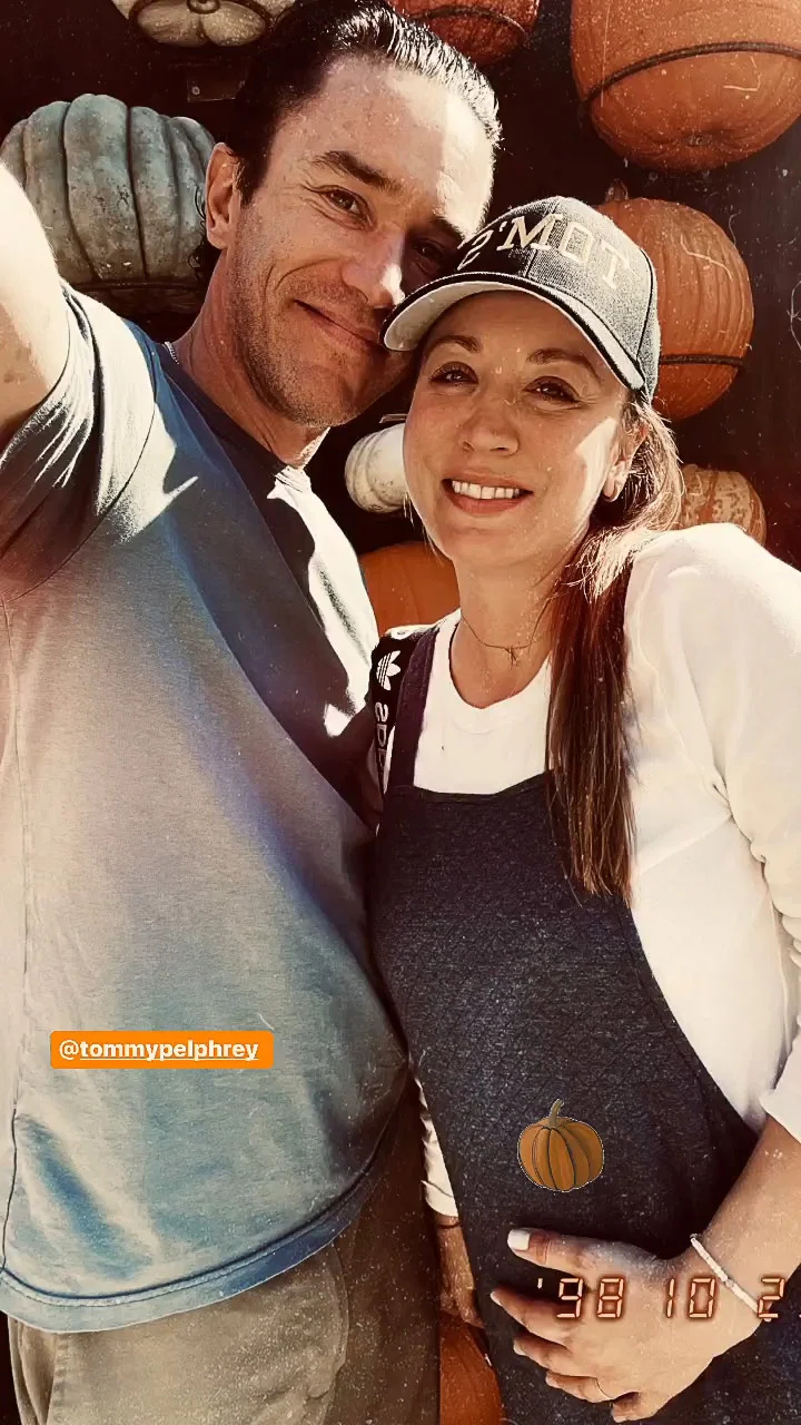  Grávida Kaley Cuoco's Baby Bump Album While Expecting 1st Child With Tom Pelphrey: Photos - 026