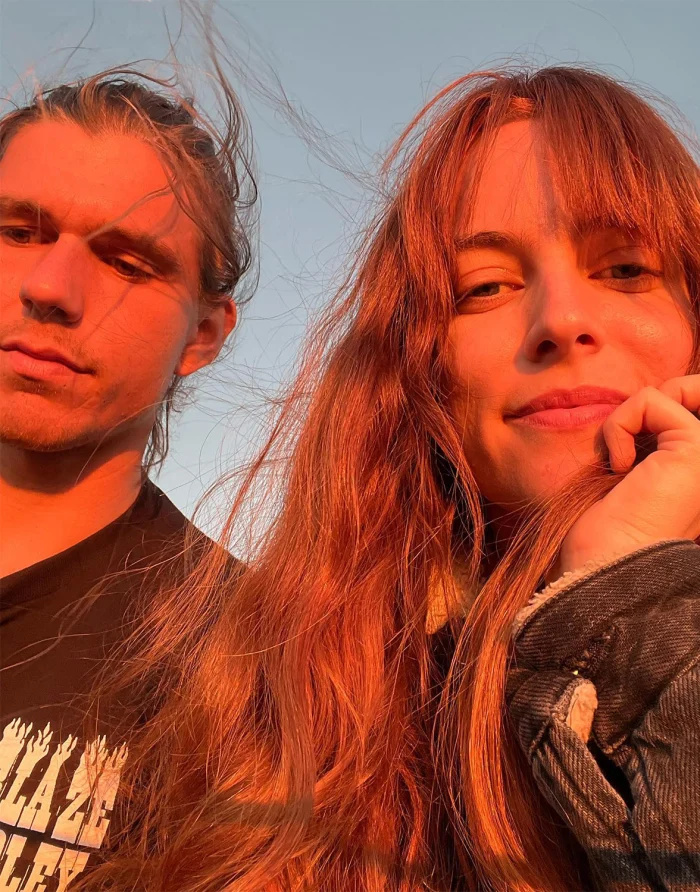 Riley Keough grávida