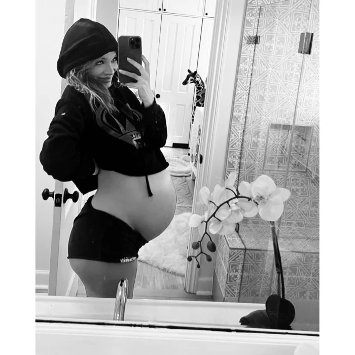 Grávida Alyssa Scott pede 'energia de entrega' antes de dar as boas-vindas ao segundo filho com Nick Cannon