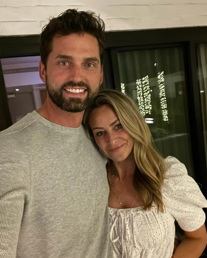 'Love Is Blind's Jessica Batten dá à luz e dá as boas-vindas ao primeiro bebê com o marido Benjamin McGrath: 1ª foto
