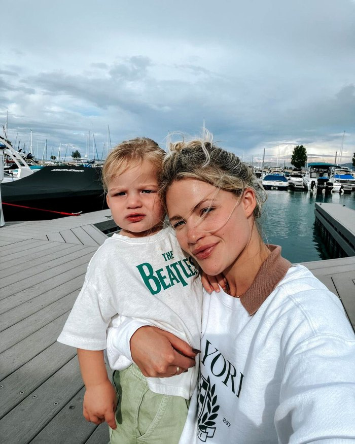 Selfie Witney Carson Leo