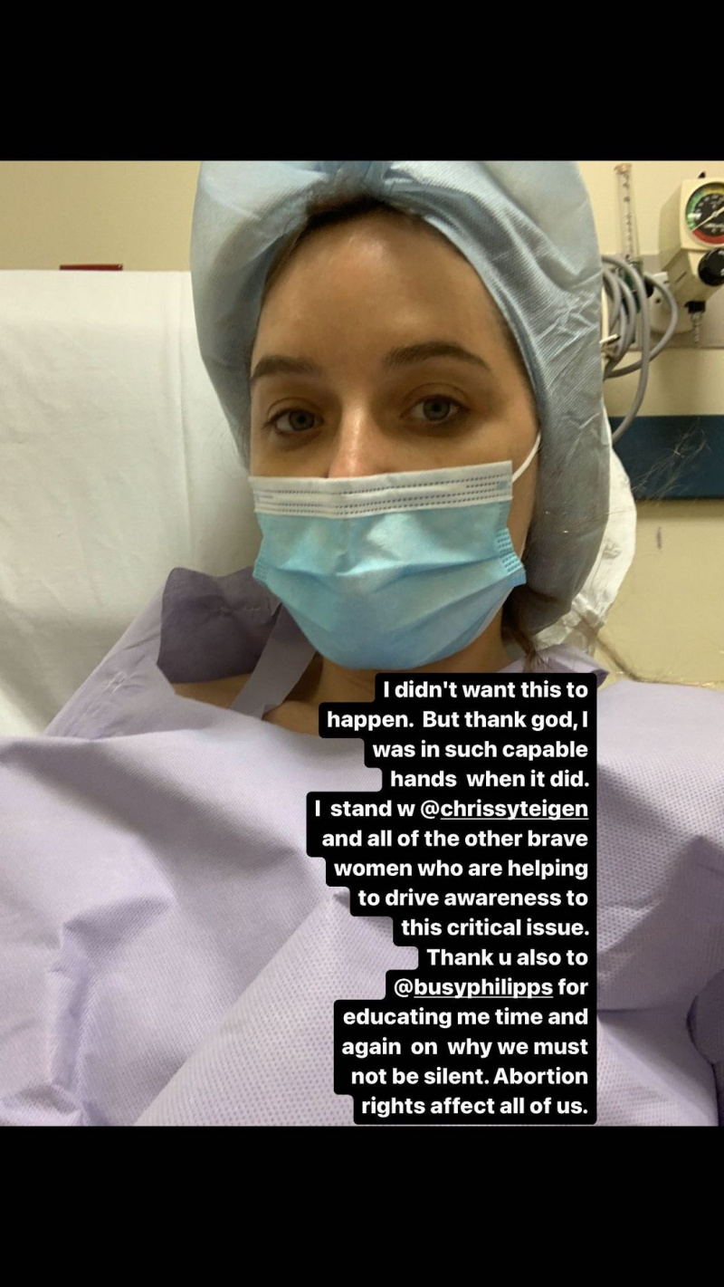 Jenny Mollen diz que ela's 'Grateful' for Abortion Care After Suffering 2 Miscarriages