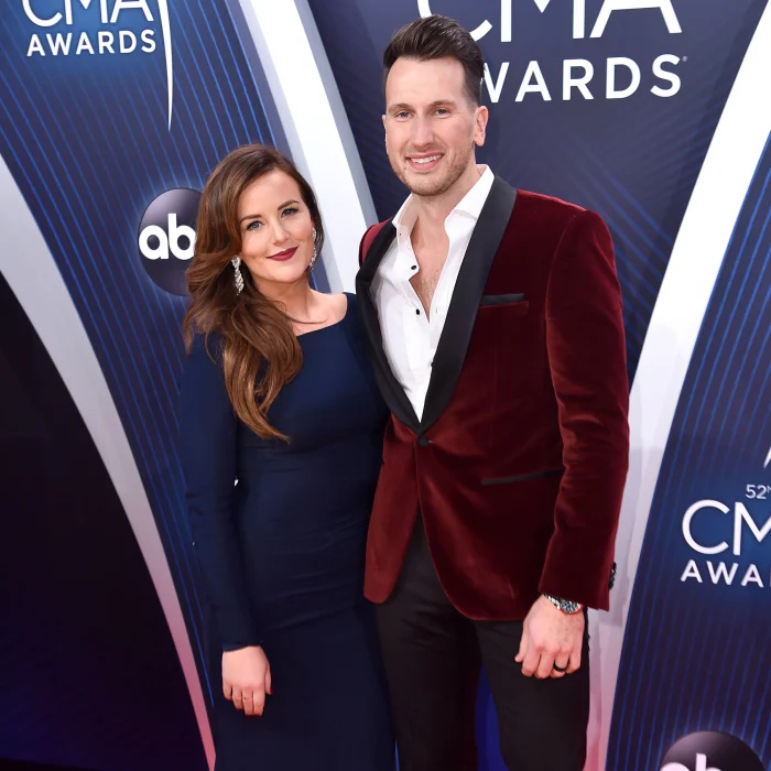 Kailey Dickerson, esposa de Russell Dickerson, revela que sofreu um aborto espontâneo: 'Parecia que estava se afogando'