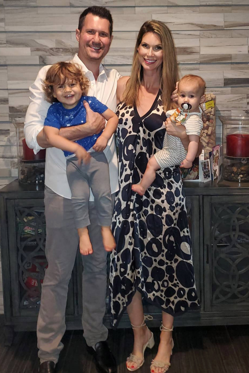 Vendo pôr do sol's Maya Vander and Husband Dave Miller's Cutest Photos With 2 Kids: Family Album