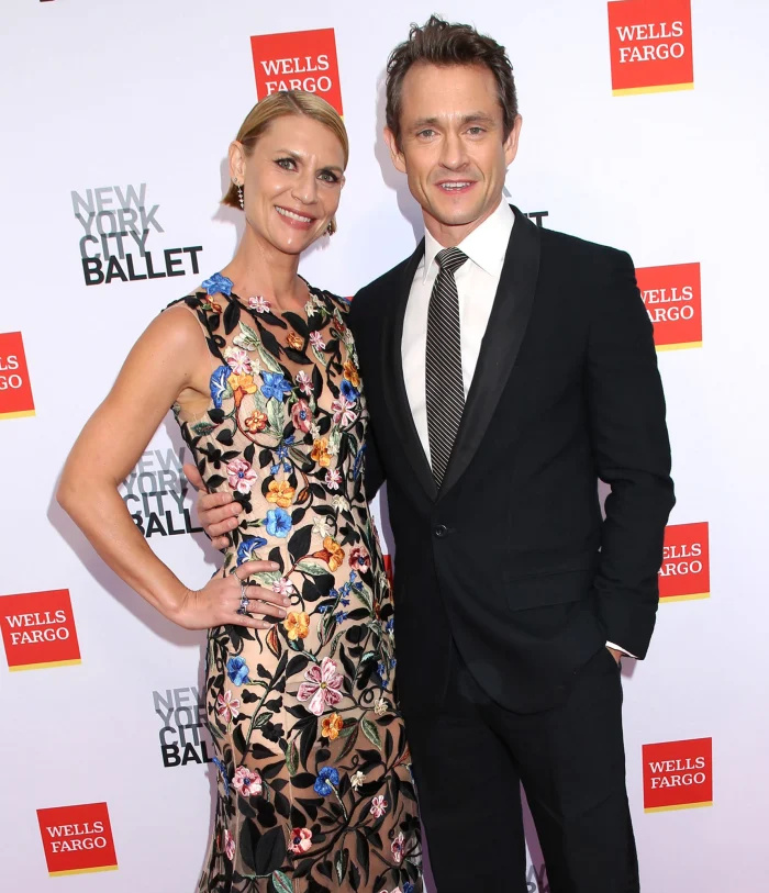  Claire Danes está grávida, esperando o bebê nº 3 com vestido floral Hugh Dancy