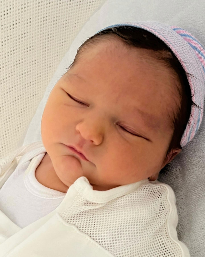  Peter Facinelli revela 1ª foto do filho recém-nascido Jack com Lily Anne Harrison 3