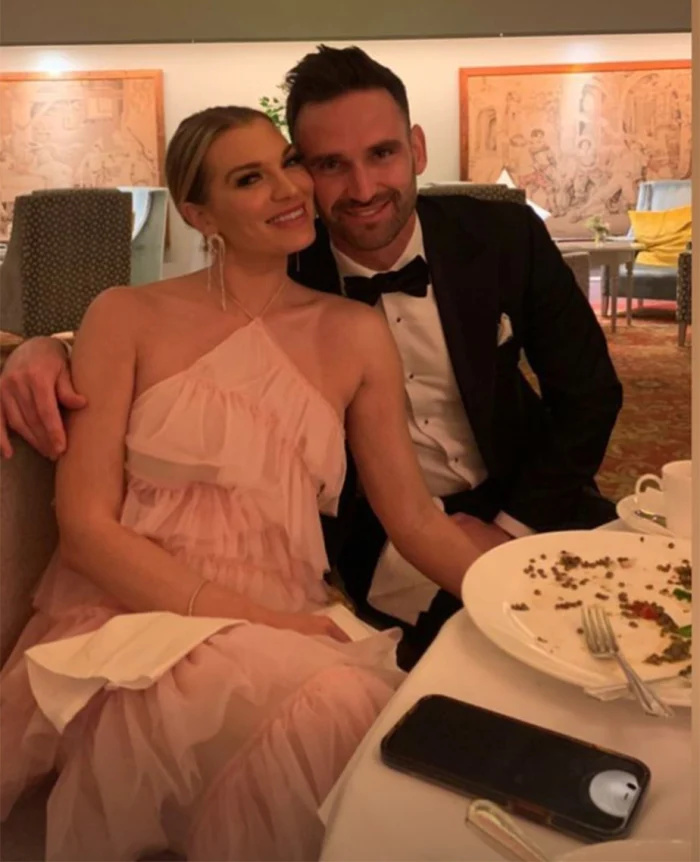   casa de verão's Lindsay Hubbard Attends Ex Boyfriend Everett Weston Wedding to Courtney Cavanaugh in Ireland