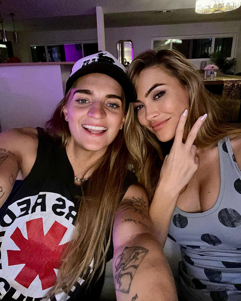 Jason Oppenheim está aberto a um namoro duplo com a namorada Marie-Lou Nerk, ex Chrishell Stause e G Flip