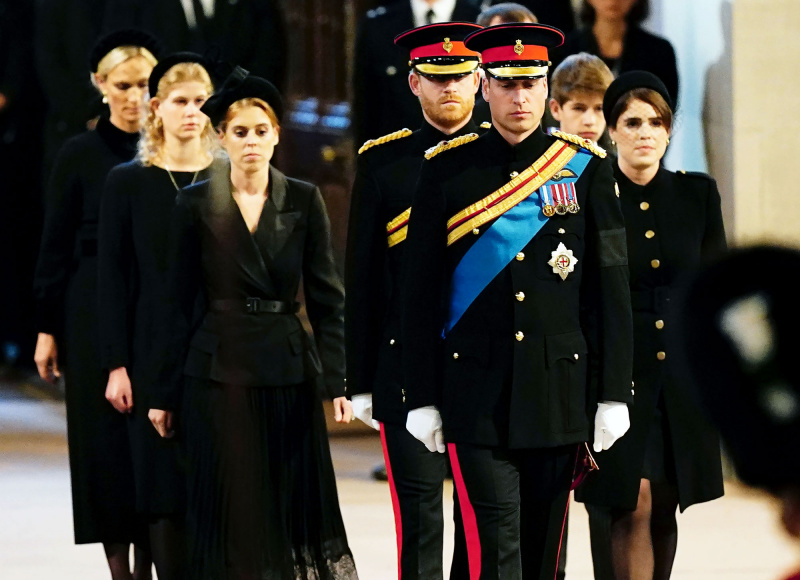 O funeral da rainha Elizabeth II deu ao príncipe William e ao príncipe Harry a 'oportunidade de curar' em meio à rivalidade da família real