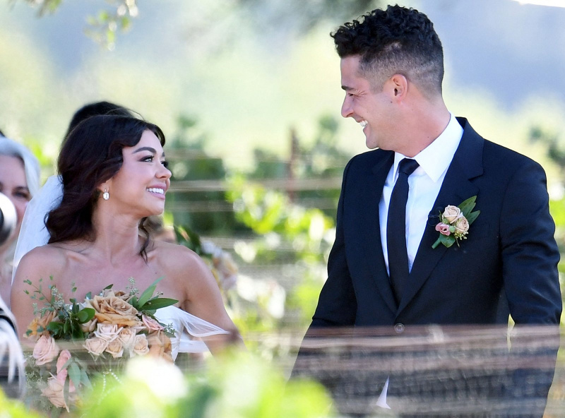   Sarah Hyland e Wells Adams' Wedding Photo Album