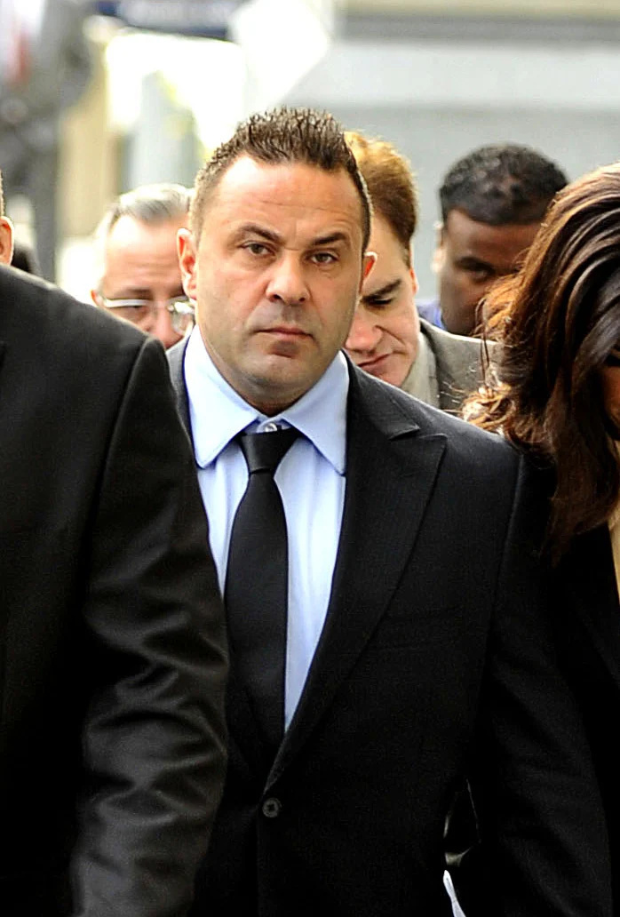   Real Housewives of New Jersey Teresa Giudice revela que o marido Luis Ruelas convidou seu ex Joe Giudice para férias com eles - 331