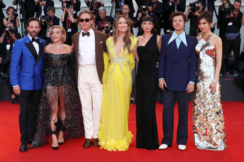 Florence Pugh transborda'Mega' Premiere of 'Don't Worry Darling' Amid Drama 3