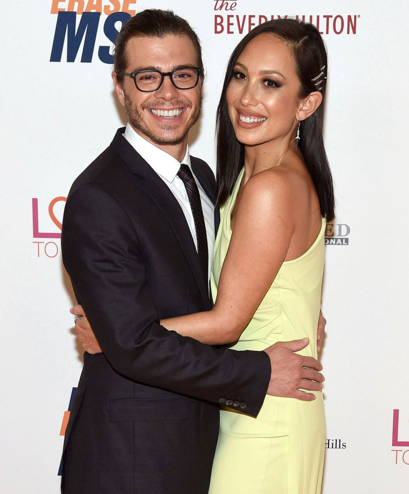   Cheryl Burke diz que não há pressa em se divorciar de Matthew Lawrence