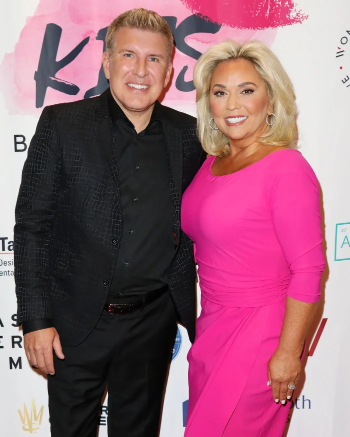 Savannah Chrisley critica Bobby Bones por seus comentários sobre problemas legais de Todd Chrisley e Julie Chrisley