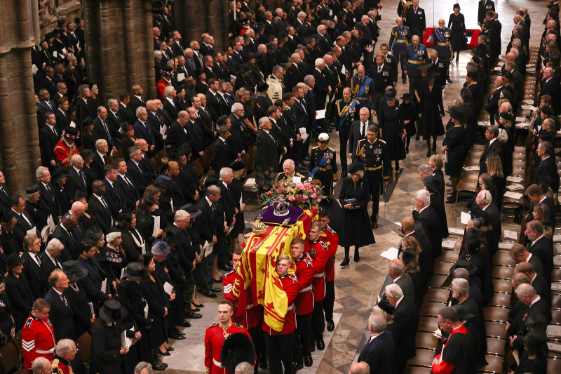   princesa Diana's Brother Charles Spencer Joins Royal Family at Queen Elizabeth II's Funeral 3