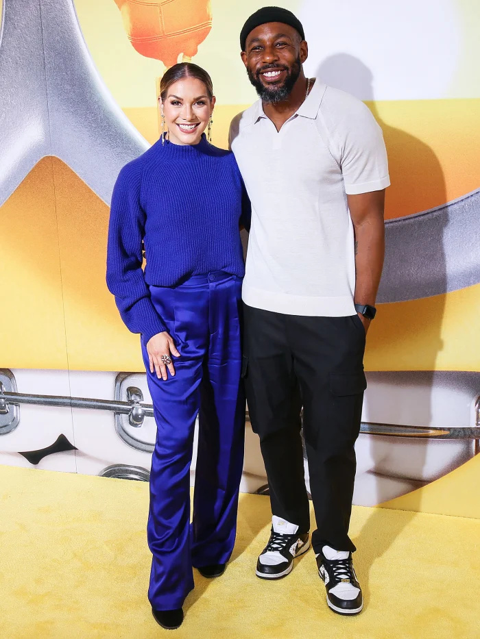   Allison Holker e Stephen tWitch Boss dançando poucos dias antes de sua morte