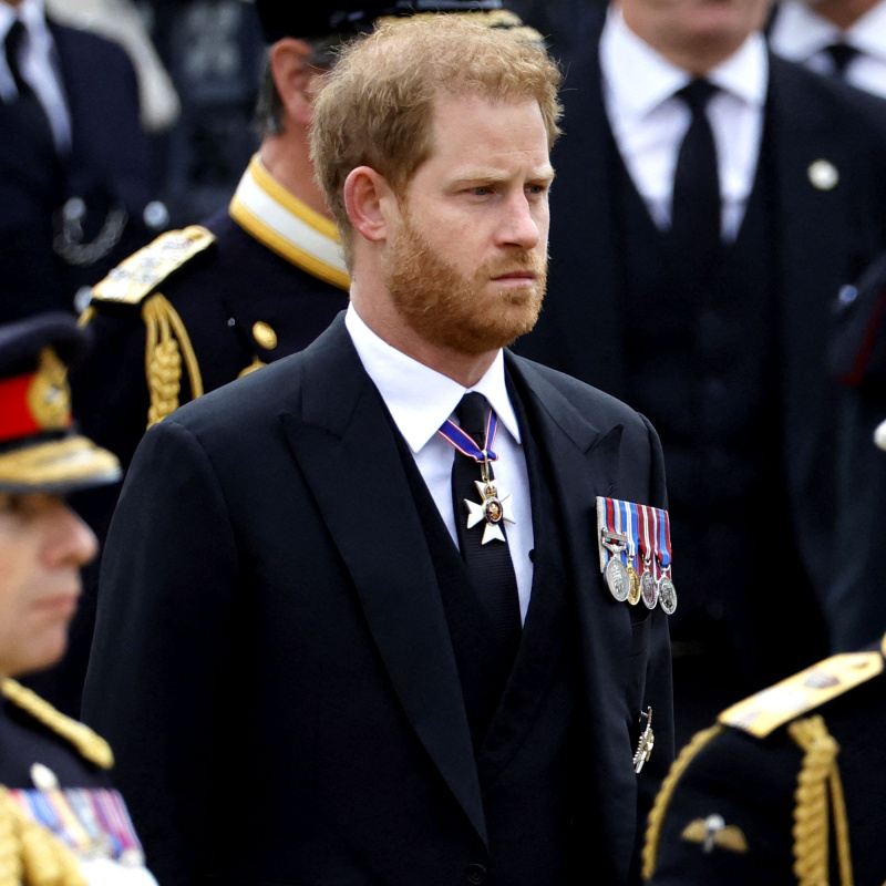 Harry descobriu sobre a morte do Queen 5 minutos antes do anúncio: relatório