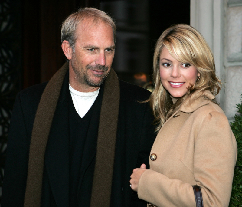   Por que Kevin Costner e a ex-esposa Christine Baumgartner se separaram brevemente antes das núpcias de 2004