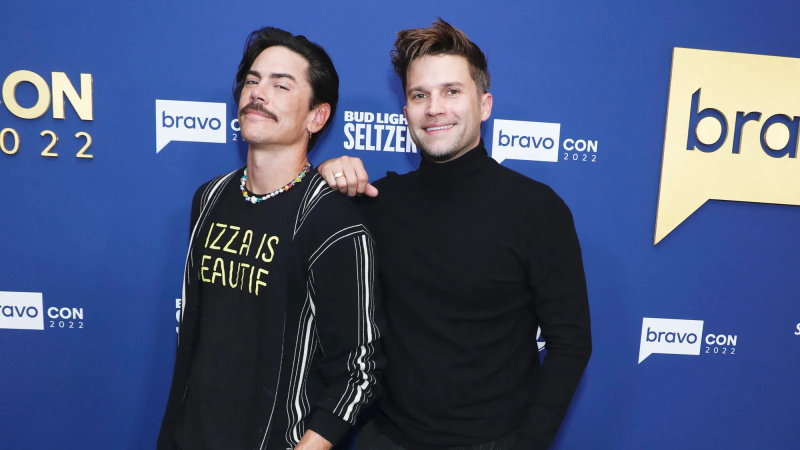   Tom Schwartz faz piadas sobre a idade de Tom Sandoval