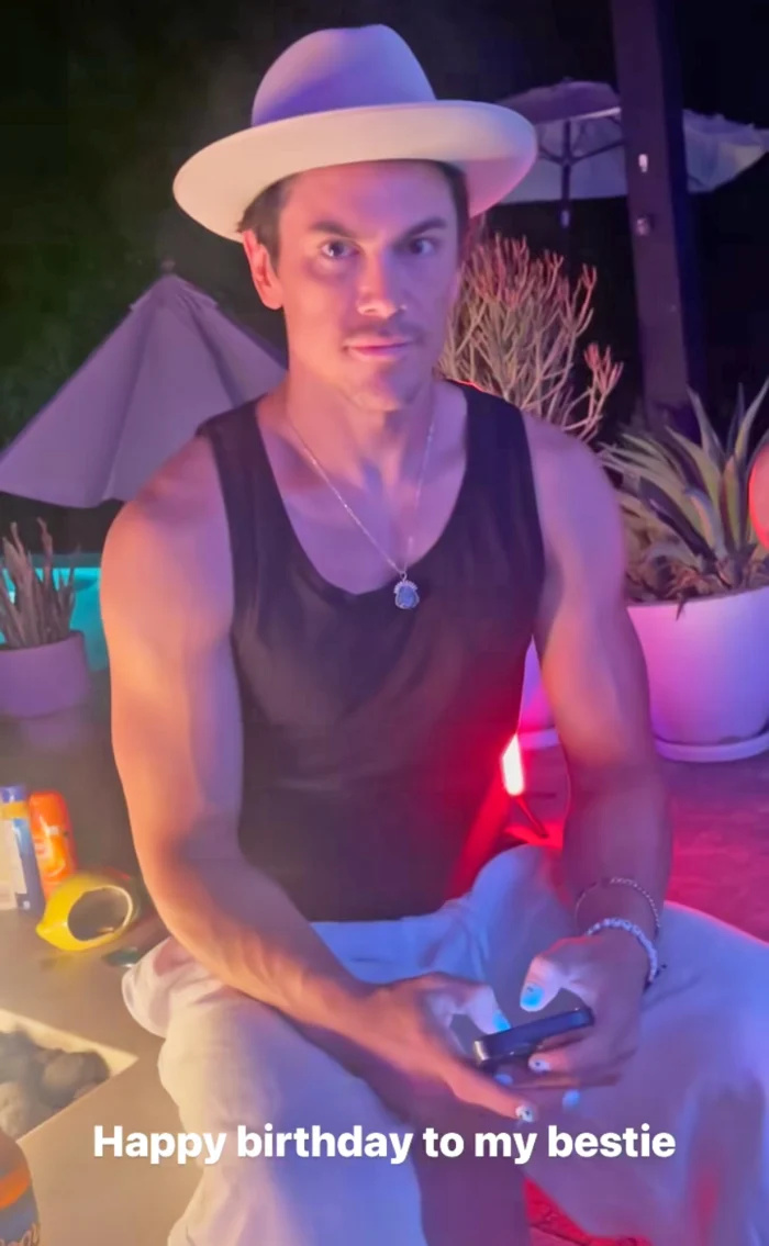  Tom Schwartz faz piadas sobre a idade de Tom Sandoval