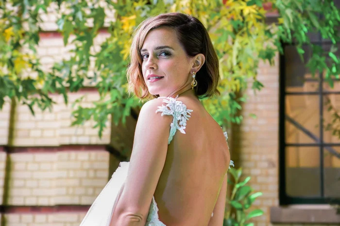 Emma Watson fala sobre sua decisão de fazer uma pausa na atuação: 'Eu me senti um pouco enjaulada'