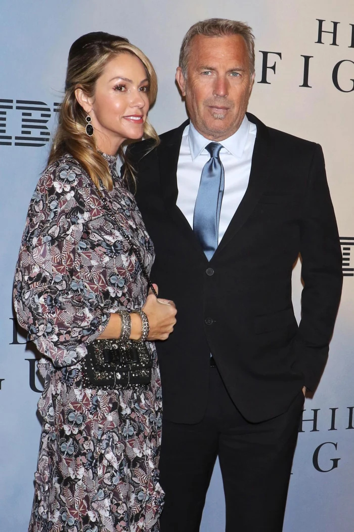   Tudo-a-saber-sobre-Kevin-Costner-e-Christine-Baumgartner-s-Divorce-Battle--Their-Shared-Home--Child-Support-and-More-635