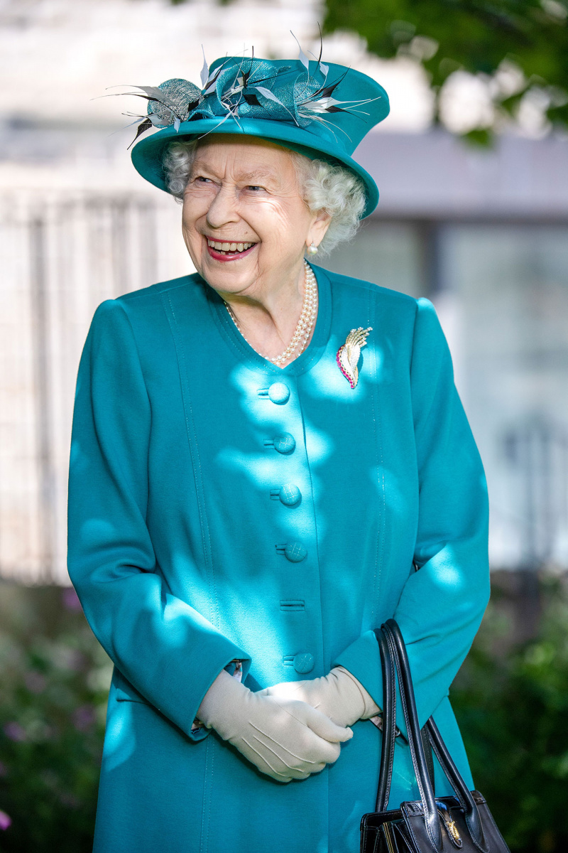 Princesa Anne faz história na Queen Elizabeth II Vigil 4