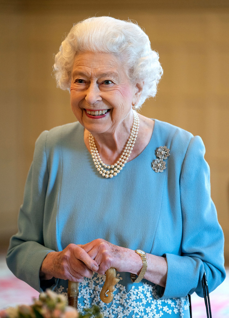 Rei Charles flagrado deixando a Escócia com Camilla após a morte da rainha Elizabeth II 8