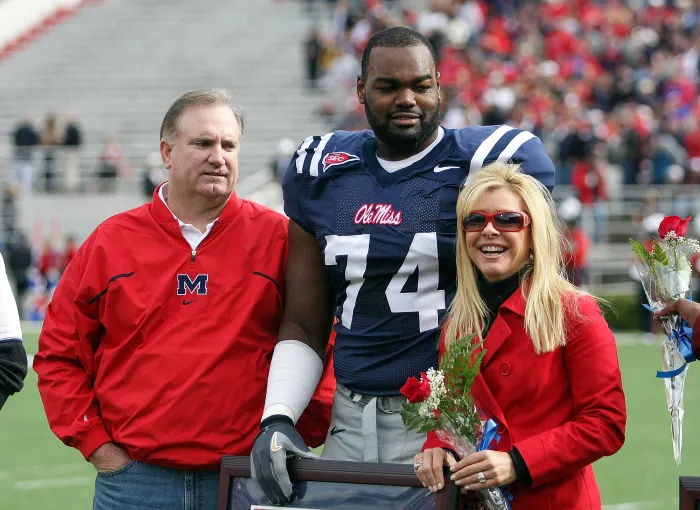Michael Oher promete buscar 'Justiça' enquanto o autor de 'The Blind Side', Michael Lewis, pondera
