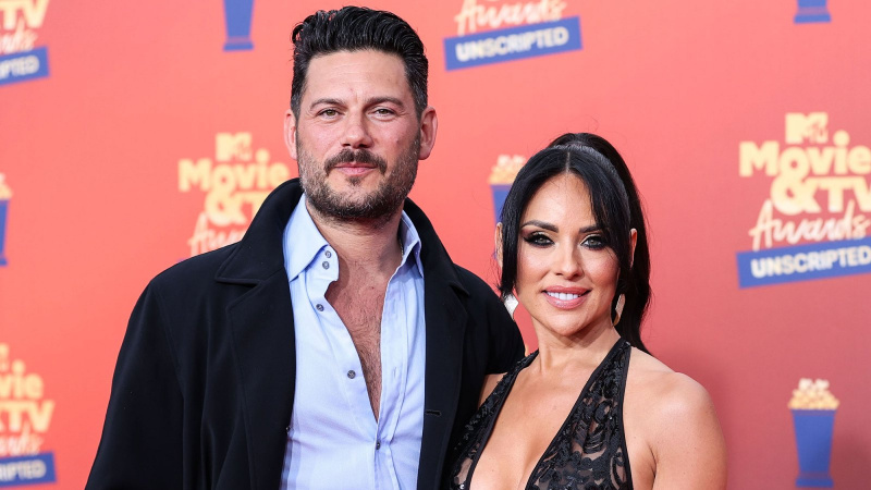 Vanessa Villela e o noivo Nicholas Hardy se casam após pedido duplo