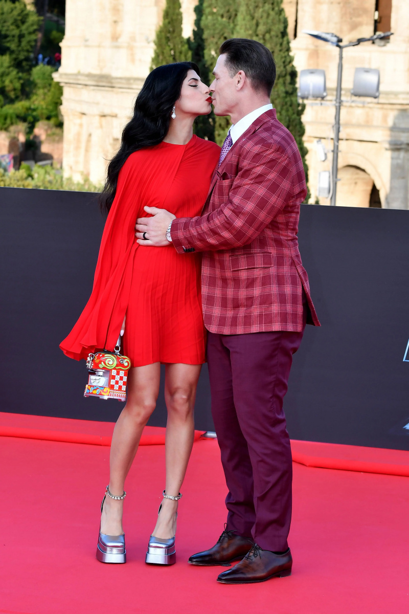   John Cena e Shay Shariatzadeh