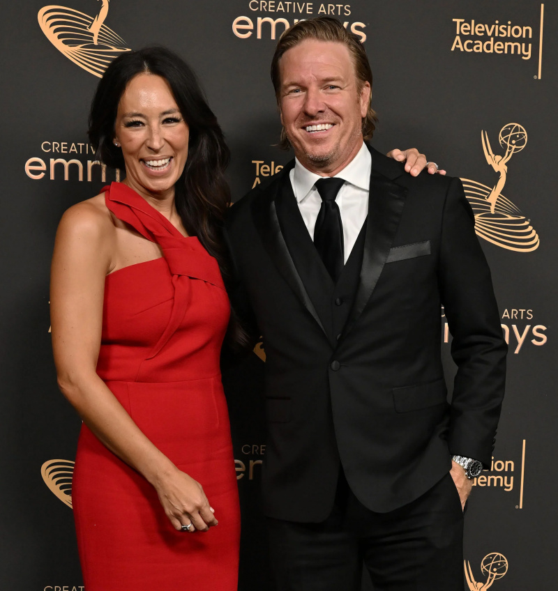   Casais de celebridades com shows de renovação de casas juntos: Chip e Joanna Gaines, Tarek El Moussa e Heather Rae Young, More Chip e Joanna Gaines