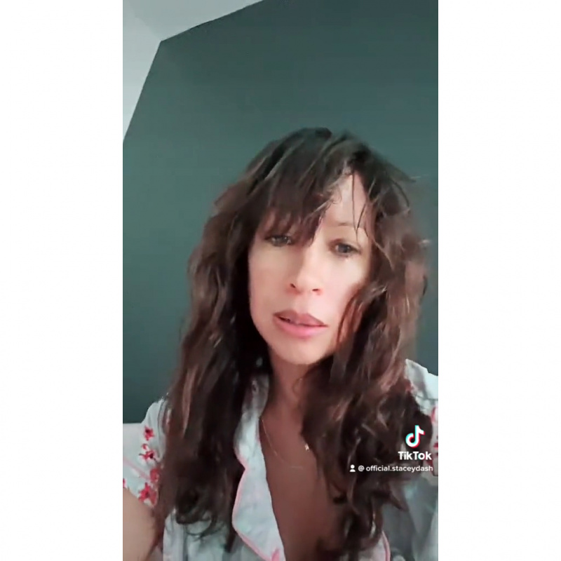 Stacey Dash chora diante da câmera enquanto aprende que DMX morreu há mais de 1 ano: 'Sei que estou atrasada'
