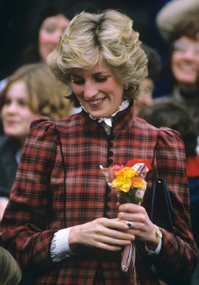 O príncipe Harry se lembra de ter pedido ao motorista para levá-lo pelo túnel onde a princesa Diana morreu na mesma velocidade.