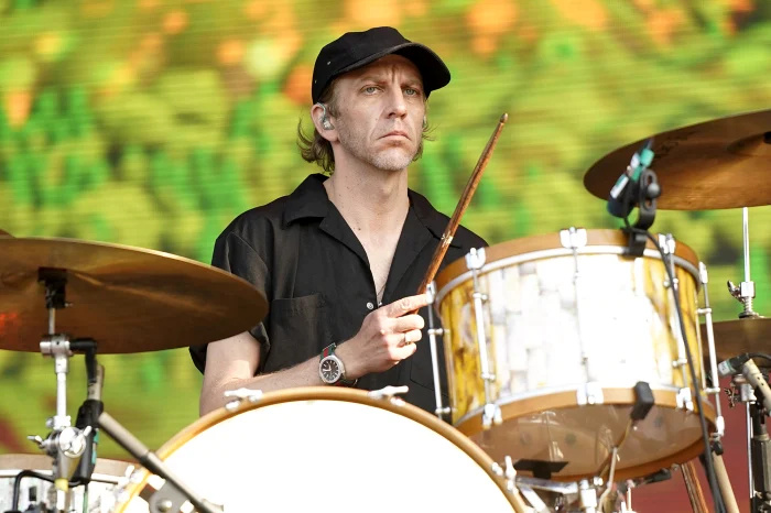 O modesto baterista do mouse, Jeremiah Green, morreu aos 45 anos, dias depois que sua batalha contra o câncer foi revelada