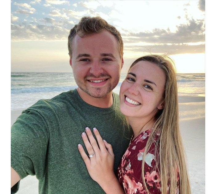 Como a família Duggar comemorou o Natal enquanto Josh Duggar marcou o primeiro feriado na prisão