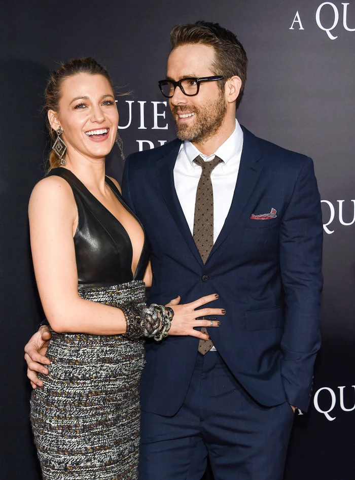 Blake Lively se derrete pelo corpo de verão 'picante' do marido Ryan Reynolds: foto