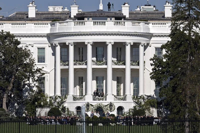 Presidente Joe Biden's Granddaughter Naomi Marries Fiance Peter Neal on White House Lawn: See Photos