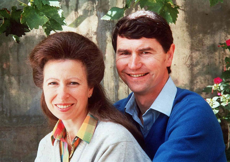   Linha do tempo da Princesa Anne e Sir Timothy Laurence