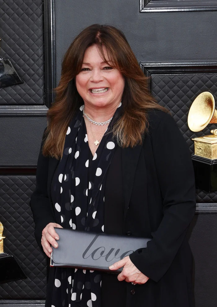 Valerie Bertinelli agradece o 'apoio' da família no primeiro Natal desde o divórcio de Tom Vitale: 'Passando tempo com as pessoas que mais importam'
