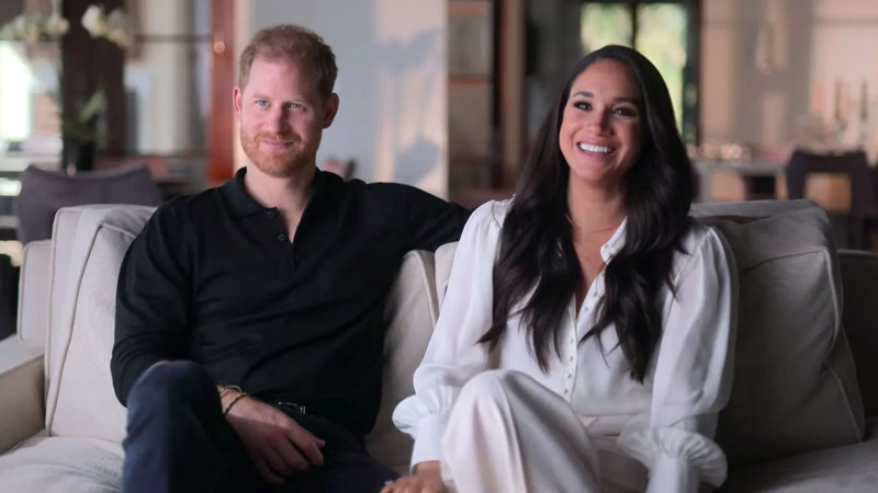 Harry reage a filmagens de 2015 em que Meghan foi convidada a escolher entre ele e William