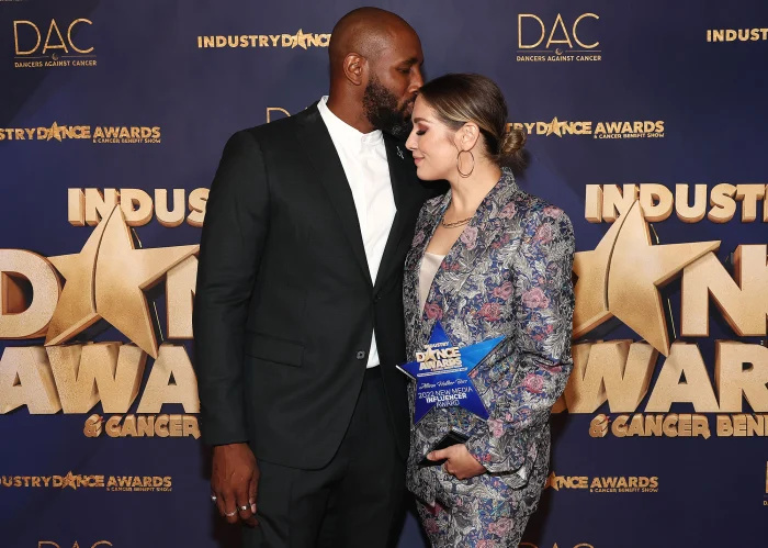   A esposa do chefe de Stephen tWitch, Allison Holker, quebra o silêncio sobre sua morte