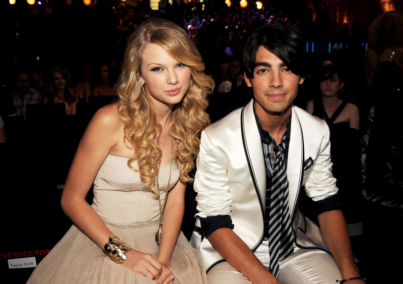   Taylor Swift's Dating History