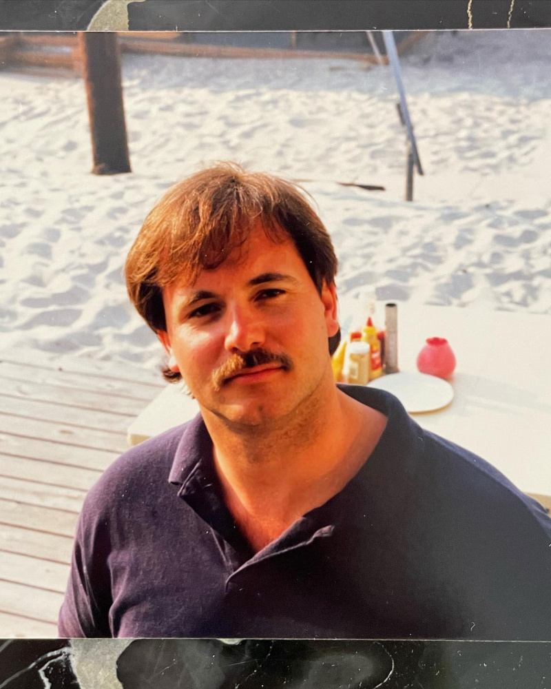 Erich Schwer compartilha homenagem ao falecido pai Allan após a data de Gabby Windey na cidade natal 3